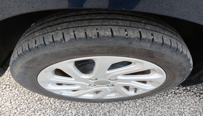 2023 Maruti Baleno  ZETA CNG 1.2L, Petrol, Manual, 37,777 km, tyre