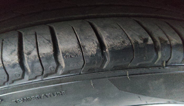 2017 Maruti S Cross SIGMA 1.3, Diesel, Manual, 1,06,597 km, tyre