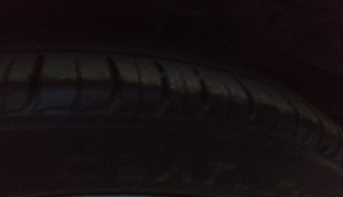 2017 Maruti S Cross SIGMA 1.3, Diesel, Manual, 1,06,597 km, tyre