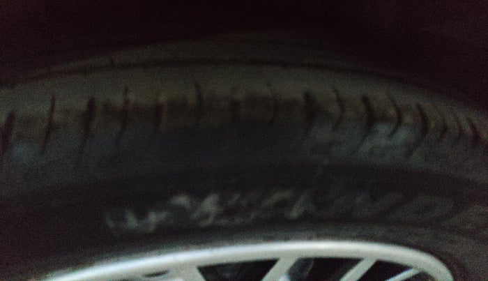 2017 Maruti S Cross SIGMA 1.3, Diesel, Manual, 1,06,597 km, tyre