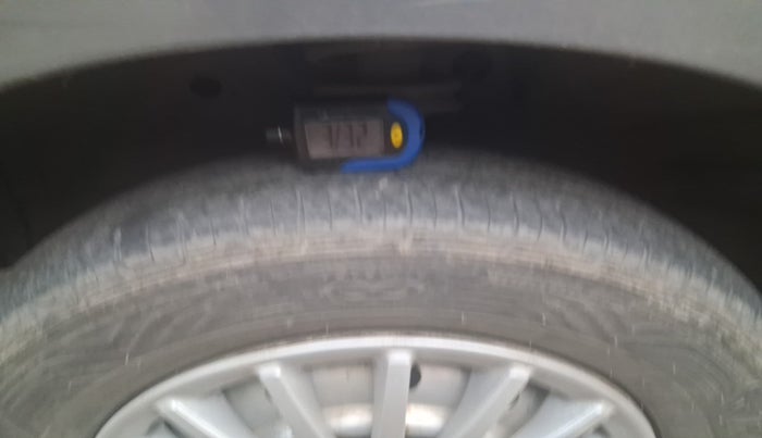 2013 Maruti Wagon R 1.0 LXI ABS, Petrol, Manual, 85,357 km, tyre