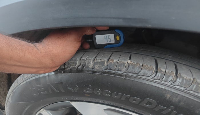 2021 KIA SONET GTX PLUS 1.5, Diesel, Manual, 1,69,712 km, tyre