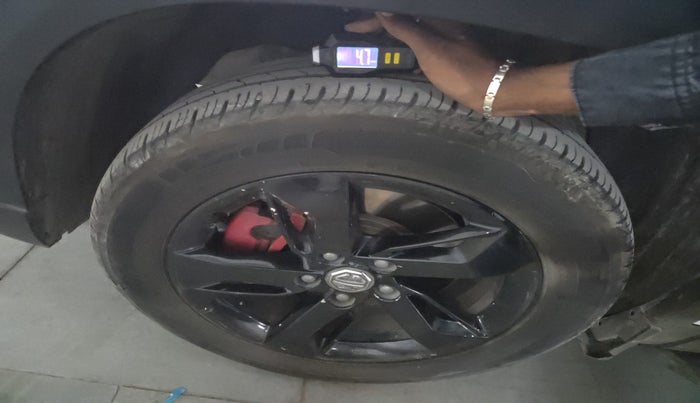 2019 MG HECTOR SUPER 1.5 PETROL, Petrol, Manual, 97,572 km, tyre