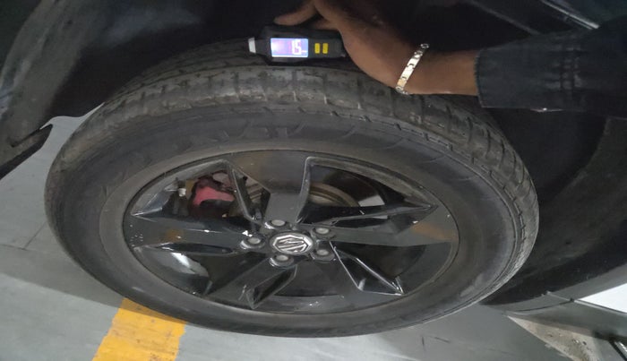 2019 MG HECTOR SUPER 1.5 PETROL, Petrol, Manual, 97,572 km, tyre