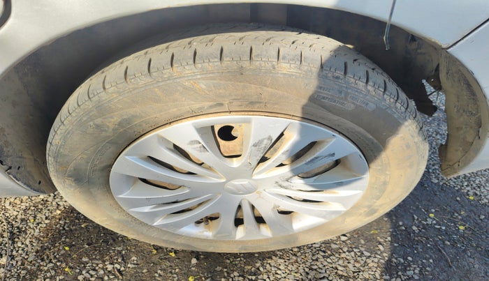 2013 Maruti Ertiga VDI, Diesel, Manual, 1,05,925 km, tyre