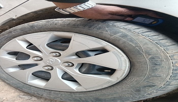 2015 Hyundai Xcent S 1.1 CRDI, Diesel, Manual, 80,402 km, tyre