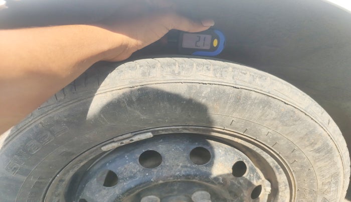 2012 Hyundai i10 MAGNA 1.1, Petrol, Manual, 99,916 km, tyre