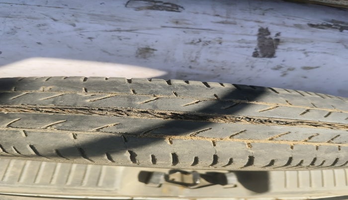 2012 Hyundai i10 MAGNA 1.1, Petrol, Manual, 99,916 km, tyre