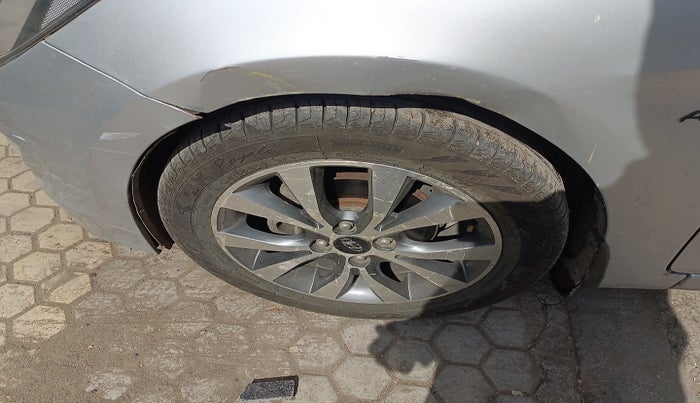 2015 Hyundai Verna FLUIDIC 1.6 CRDI SX AT, Diesel, Automatic, 1,18,077 km, tyre