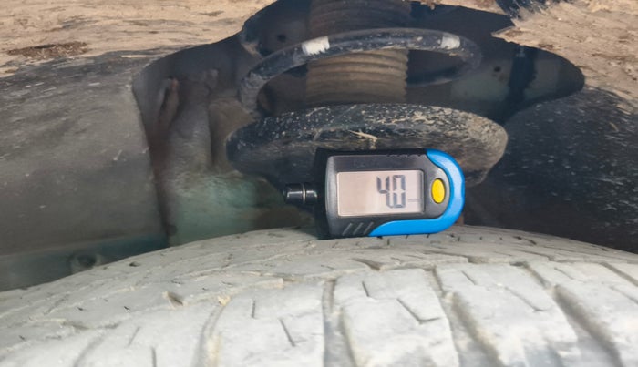 2017 Mahindra XUV500 W10, Diesel, Manual, 1,13,077 km, tyre