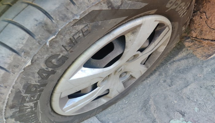 2016 Renault Kwid RXT 0.8, Petrol, Manual, 83,972 km, tyre