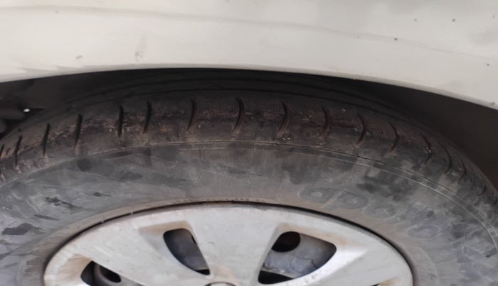 2011 Hyundai i10 MAGNA 1.2, Petrol, Manual, 74,351 km, tyre