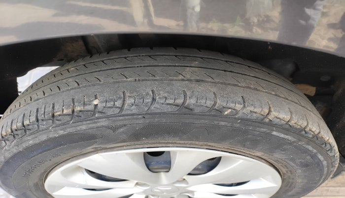 2017 Maruti Baleno DELTA PETROL 1.2, Petrol, Manual, 34,794 km, tyre