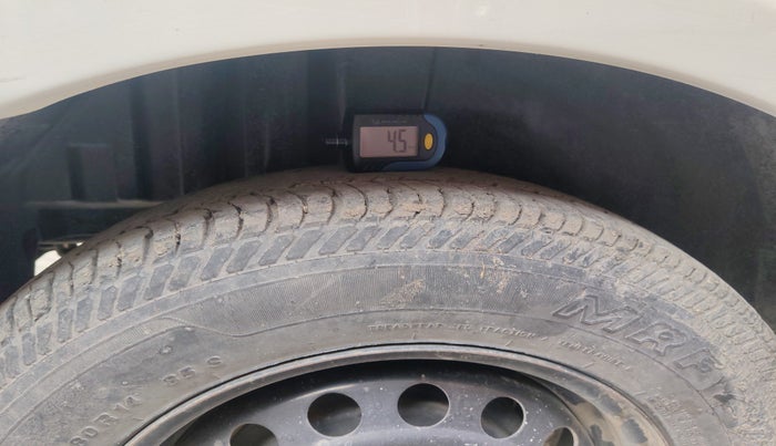 2017 Maruti Swift VXI, Petrol, Manual, 92,493 km, tyre