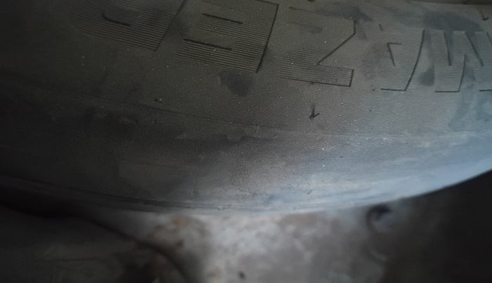 2016 Maruti Wagon R 1.0 LXI CNG, Petrol, Manual, 1,42,750 km, tyre