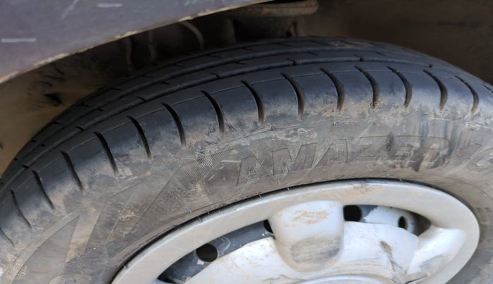 2021 Maruti Alto LXI CNG, Petrol, Manual, 95,297 km, tyre