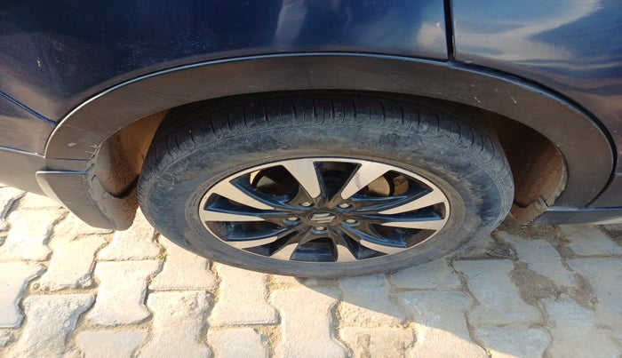 2019 Maruti S Cross ZETA 1.3, Diesel, Manual, 1,11,695 km, tyre