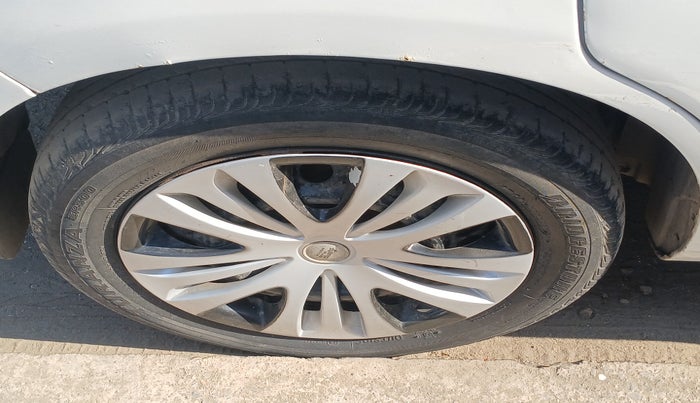 2015 Maruti Ertiga VDI SHVS, Diesel, Manual, 1,37,519 km, tyre