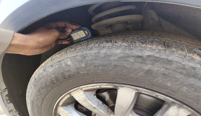 2021 Mahindra XUV500 W9, Diesel, Manual, 59,111 km, tyre