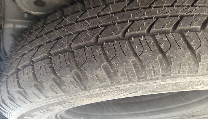 2021 Mahindra XUV500 W9, Diesel, Manual, 59,111 km, tyre