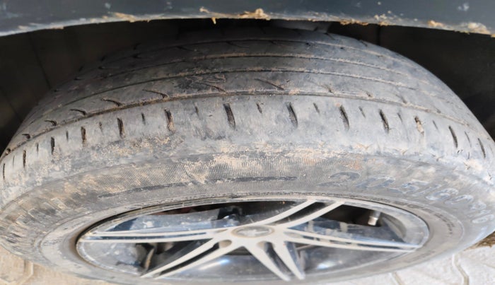 2018 Maruti Vitara Brezza VDI (O), Diesel, Manual, 1,86,727 km, tyre