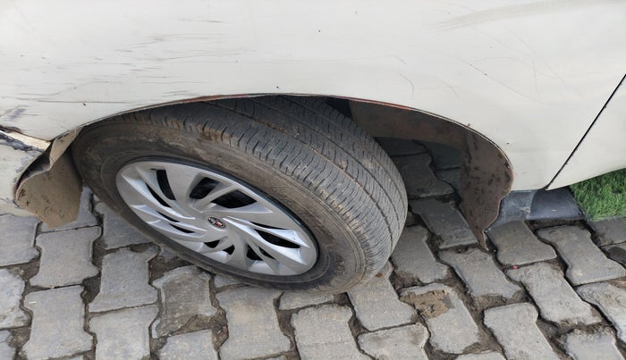 2013 Mahindra Quanto C6, Diesel, Manual, 1,02,800 km, tyre