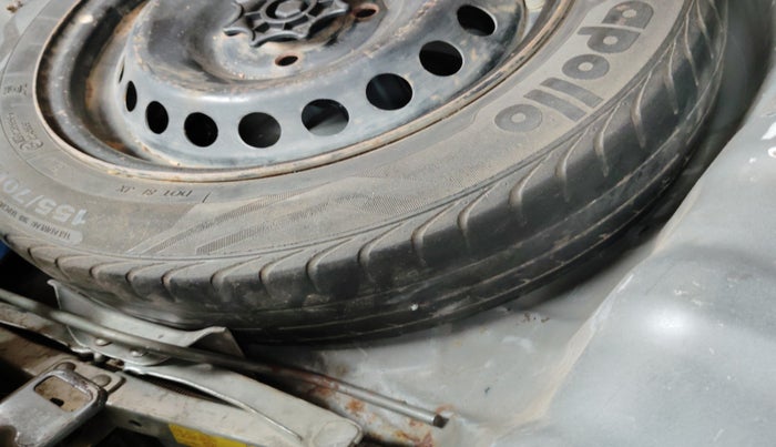 2014 Hyundai Grand i10 SPORTZ 1.1 CRDI, Diesel, Manual, 1,06,641 km, tyre