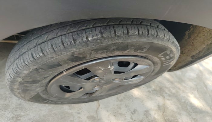 2019 Renault Kwid RXT 1.0 (O), Petrol, Manual, 98,734 km, tyre