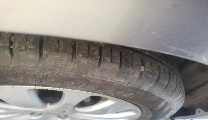 2015 Maruti Baleno ZETA DIESEL 1.3, Diesel, Manual, 1,55,503 km, tyre