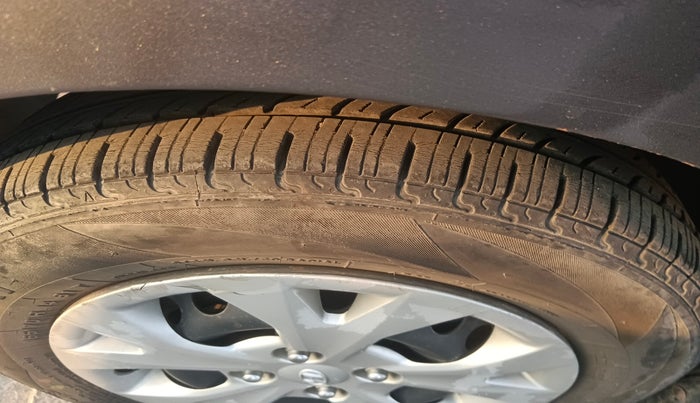 2013 Hyundai Grand i10 SPORTZ 1.2 KAPPA VTVT, Petrol, Manual, 1,19,251 km, tyre