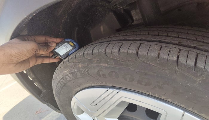 2024 Tata NEXON Pure S 1.2 Revotron 6AMT, Petrol, Automatic, 3,354 km, tyre