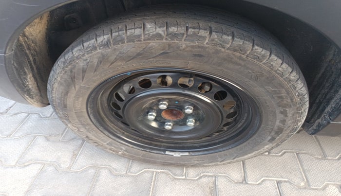 2022 Maruti S Cross ZETA 1.5, Petrol, Manual, 54,963 km, tyre