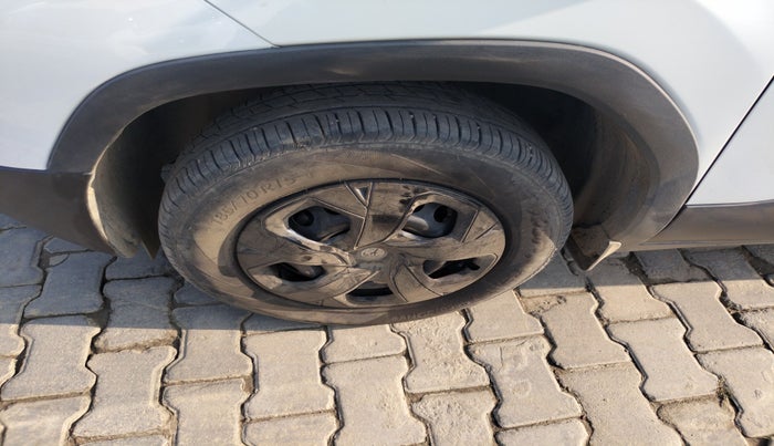 2024 Tata PUNCH PURE MT, Petrol, Manual, 12,170 km, tyre