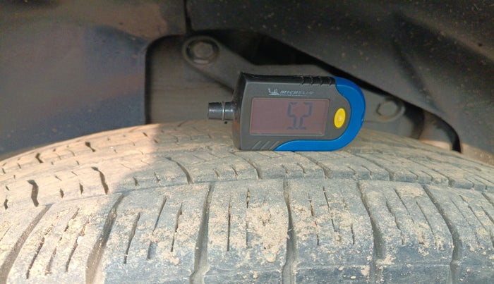 2021 Tata Harrier XZA PLUS 2.0L DARK EDITION, Diesel, Automatic, 94,746 km, tyre