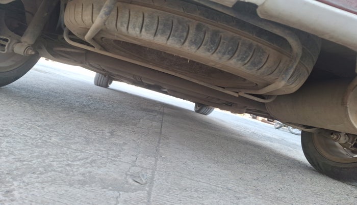 2013 Maruti Ertiga ZDI, Diesel, Manual, 3,32,132 km, tyre