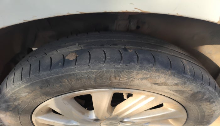 2016 Maruti Swift Dzire ZDI AMT, Diesel, Automatic, 1,10,560 km, tyre