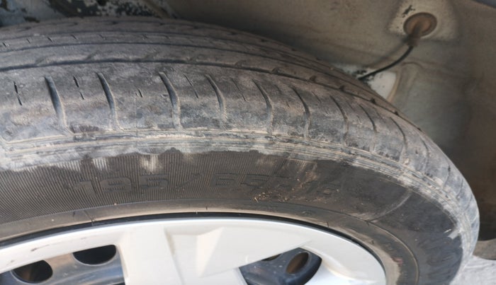 2020 Hyundai VENUE S 1.2, Petrol, Manual, 49,759 km, tyre