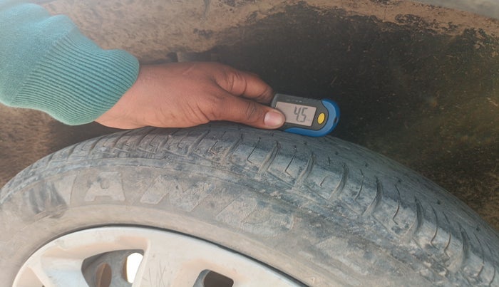 2019 Maruti Vitara Brezza VDI, Diesel, Manual, 76,696 km, tyre