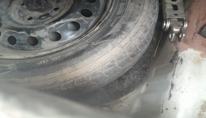 2019 Maruti New Wagon-R VXI 1.0, Petrol, Manual, 96,545 km, tyre