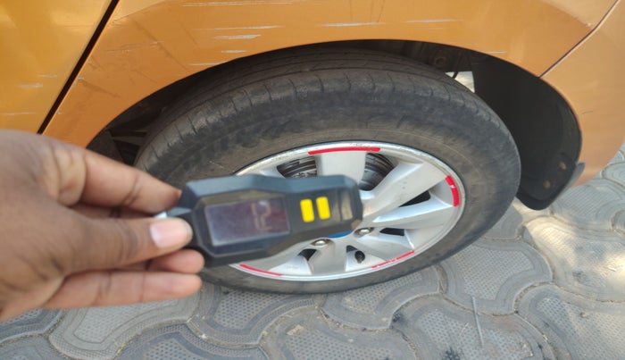 2015 Hyundai Grand i10 MAGNA 1.1 CRDI, Diesel, Manual, 71,079 km, tyre