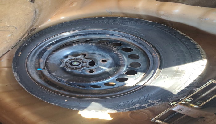 2015 Hyundai Grand i10 MAGNA 1.1 CRDI, Diesel, Manual, 71,079 km, tyre