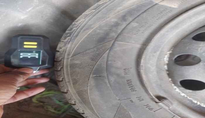 2014 Hyundai Grand i10 SPORTZ 1.1 CRDI, Diesel, Manual, 72,842 km, tyre