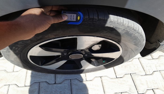 2018 Tata NEXON XZA PLUS DIESEL, Diesel, Automatic, 1,07,503 km, tyre