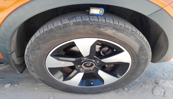 2018 Tata NEXON XZA PLUS DIESEL, Diesel, Automatic, 1,07,503 km, tyre