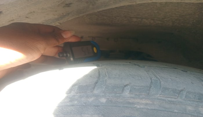 2017 Tata Hexa XT 4X2 6 STR, Diesel, Manual, 57,397 km, tyre