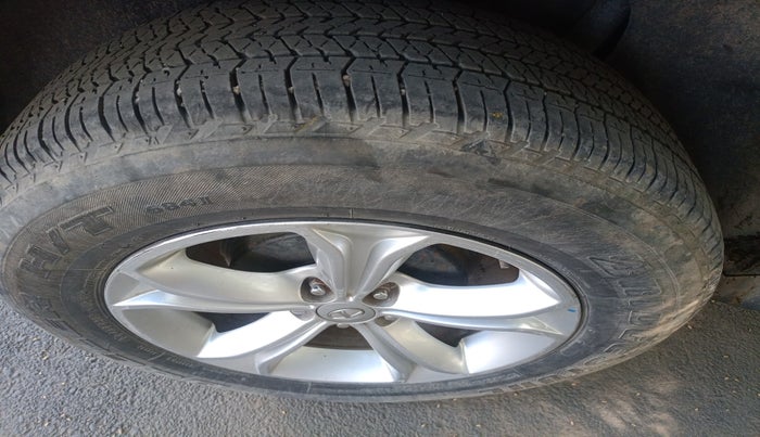 2019 Tata Harrier XZ 2.0L, Diesel, Manual, 10,37,788 km, tyre