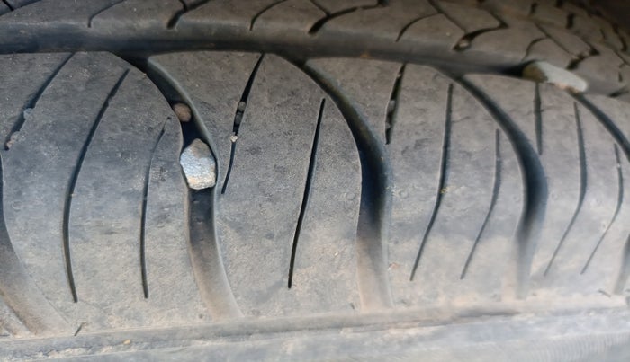 2019 Tata Harrier XZ 2.0L, Diesel, Manual, 10,37,788 km, tyre