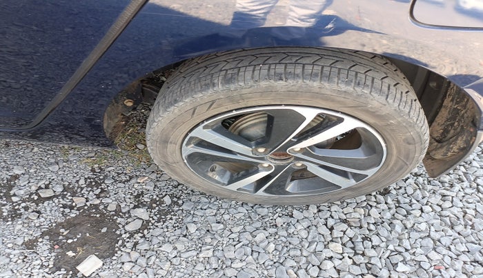 2023 Tata ALTROZ XZ PLUS SUNROOF CNG, Petrol, Manual, 53,468 km, tyre