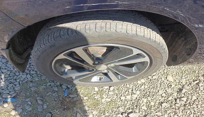 2023 Tata ALTROZ XZ PLUS SUNROOF CNG, Petrol, Manual, 53,468 km, tyre