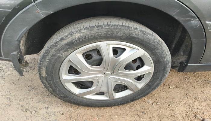 2021 Tata NEXON XM SUNROOF DIESEL, Diesel, Manual, 1,57,507 km, tyre